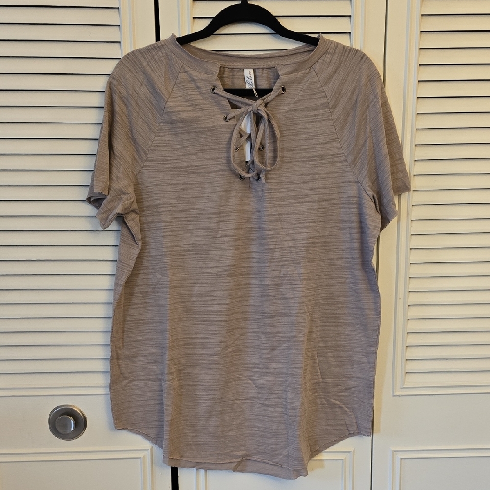 Elegant Beige Short Sleeve Women's Top